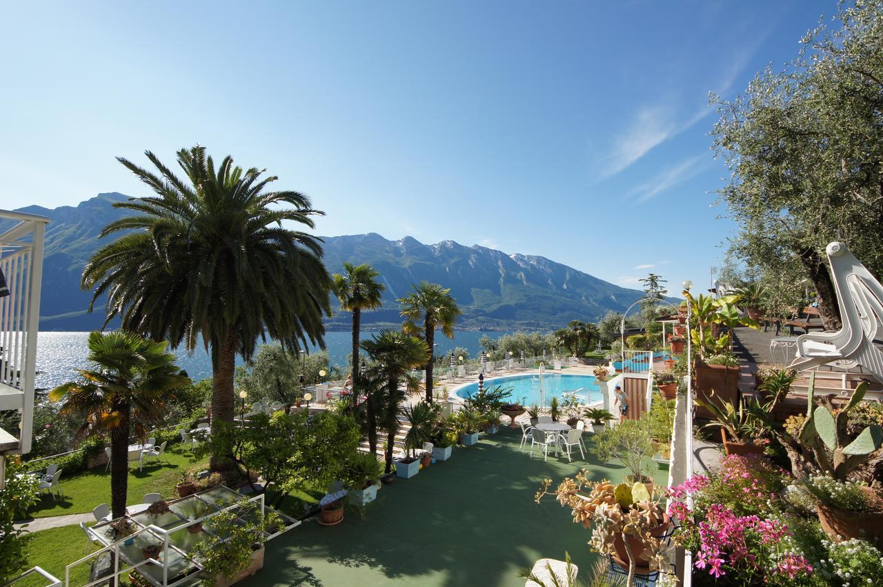 Hotel Riviera Panoramic Green Resort リモーネ・スル・ガルダ エクステリア 写真